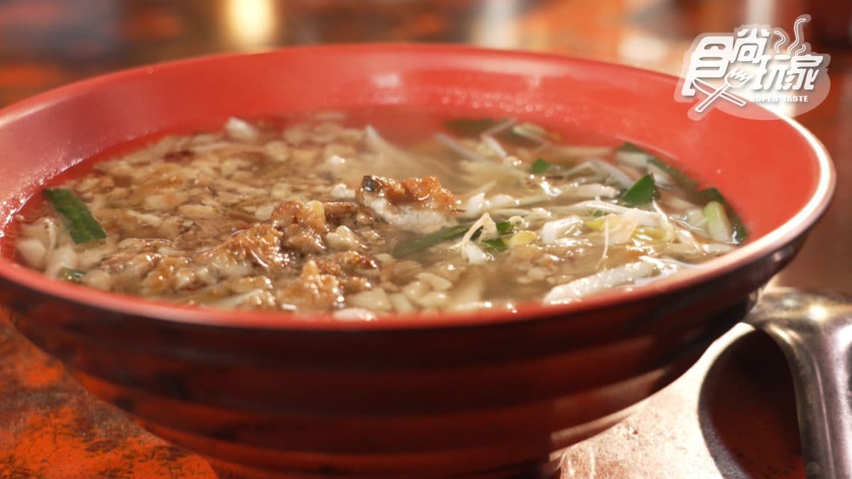 「料湯」是沒在菜單上的隱藏品項，要和店家另外點。