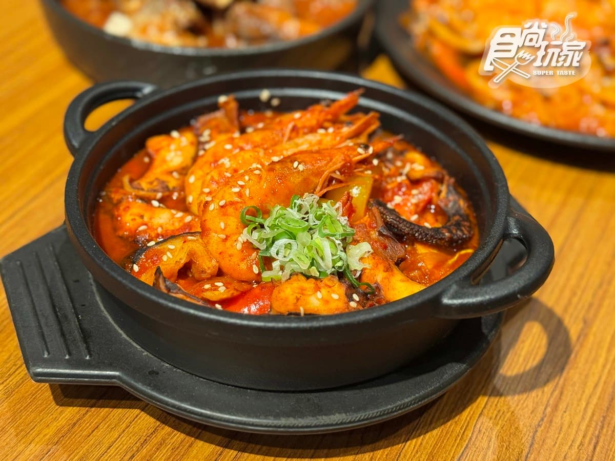 450元韓式小菜吃到飽!高CP值「韓式料理」必嗑燉牛骨,免費DIY鑰匙圈 450元韓式小菜吃到飽!高CP值「韓式料理」必嗑燉牛骨,免費DIY鑰匙圈