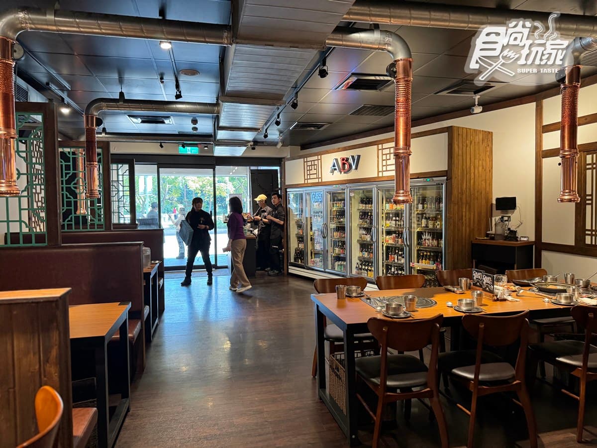 450元韓式小菜吃到飽!高CP值「韓式料理」必嗑燉牛骨,免費DIY鑰匙圈 450元韓式小菜吃到飽!高CP值「韓式料理」必嗑燉牛骨,免費DIY鑰匙圈