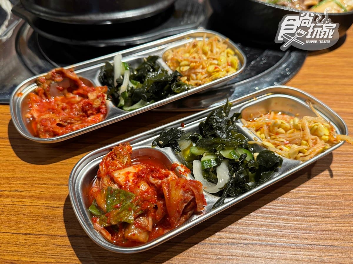 450元韓式小菜吃到飽!高CP值「韓式料理」必嗑燉牛骨,免費DIY鑰匙圈 450元韓式小菜吃到飽!高CP值「韓式料理」必嗑燉牛骨,免費DIY鑰匙圈