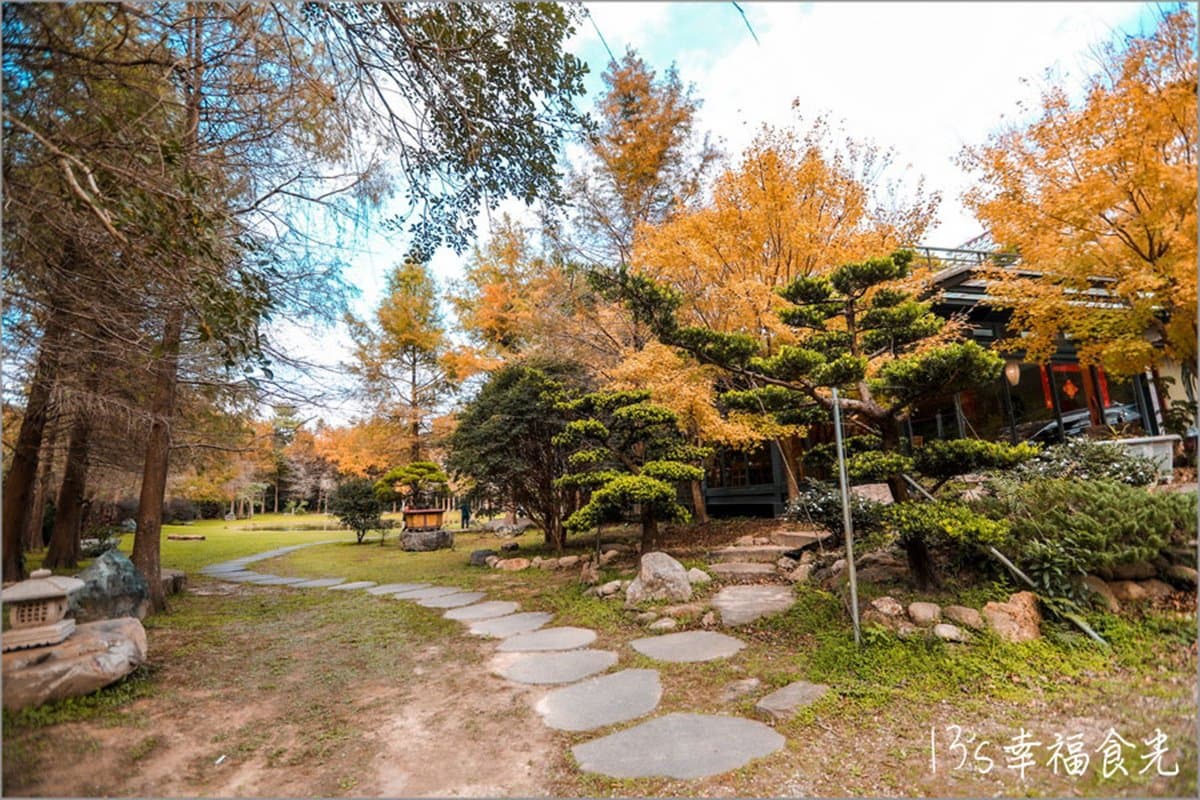 新竹關西秘境餐廳!玻璃屋賞落羽松、喝仙草雞湯,隱藏版愛心池倒影預約才能進 新竹關西秘境餐廳!玻璃屋賞落羽松、喝仙草雞湯,隱藏版愛心池倒影預約才能進