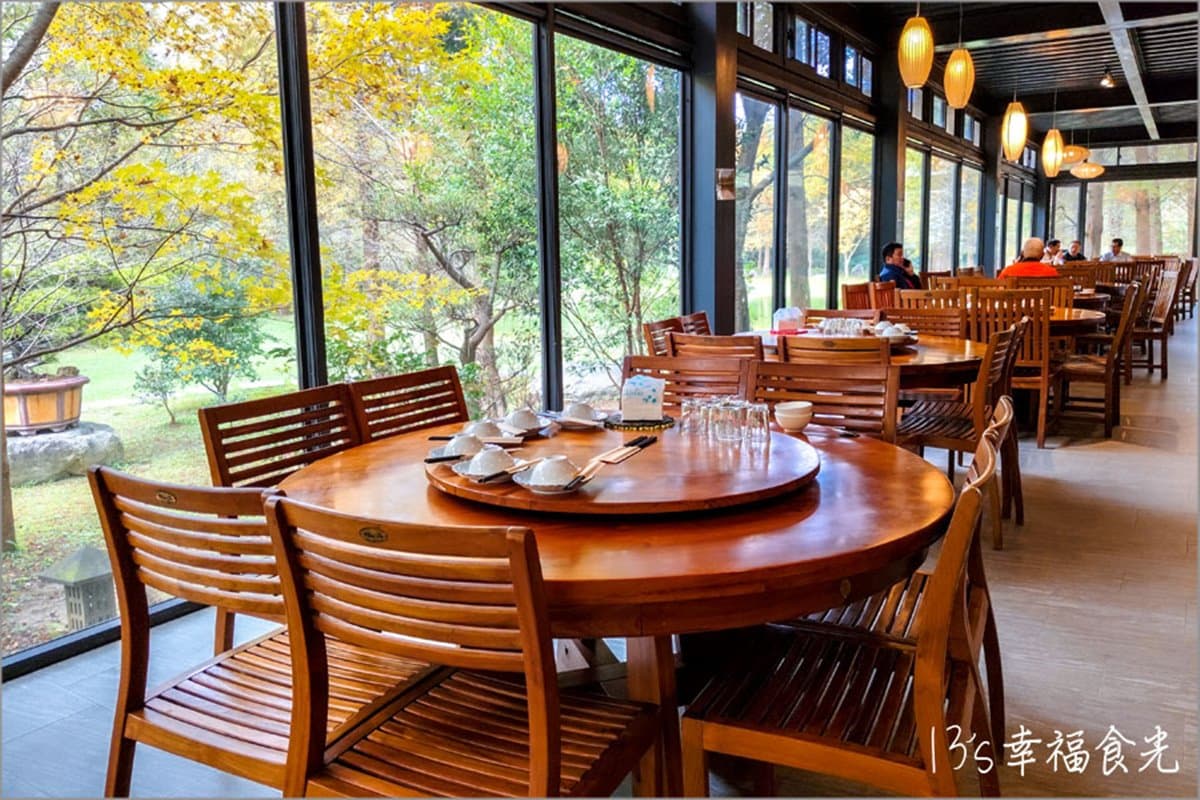新竹關西秘境餐廳!玻璃屋賞落羽松、喝仙草雞湯,隱藏版愛心池倒影預約才能進 新竹關西秘境餐廳!玻璃屋賞落羽松、喝仙草雞湯,隱藏版愛心池倒影預約才能進