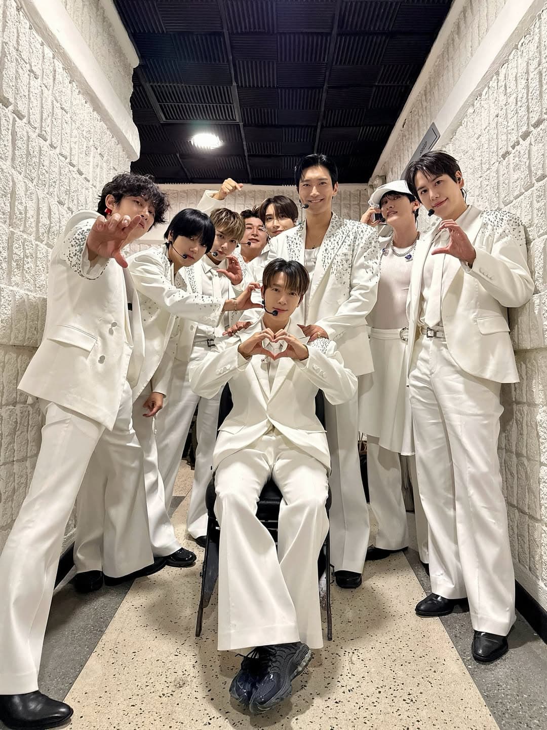 E.L.F.快衝！「SUPER JUNIOR 20週年特展」台灣獨家周邊、成員導覽，票價、亮點攻略