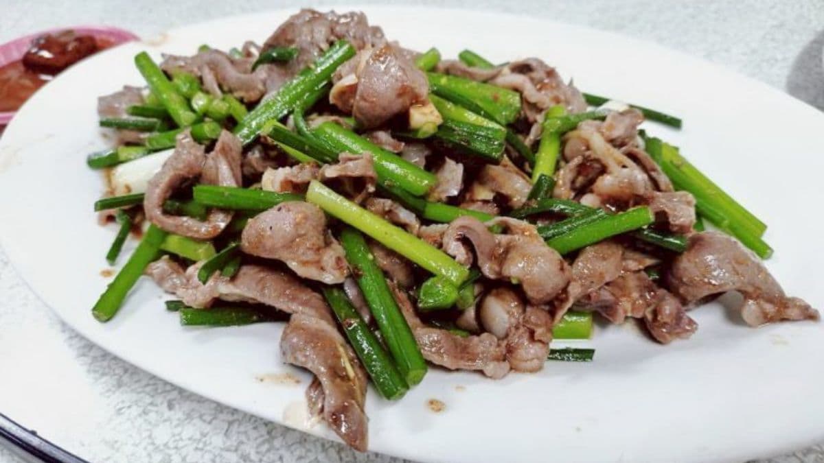 「炒羊肉」Q彈結實，帶有嚼勁。（圖片來源：貪吃猴的幻想）