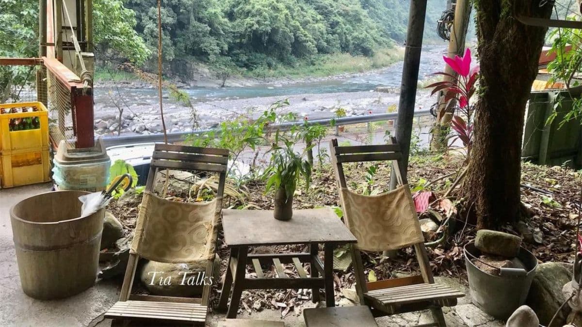 餐廳位於２樓，環境自然樸實。（圖片來源：Tia妡享慢旅）