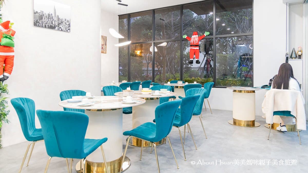 店家裝潢充滿明亮的歐風感。（圖片來源：About Hsuan美美媽咪親子美食旅遊）