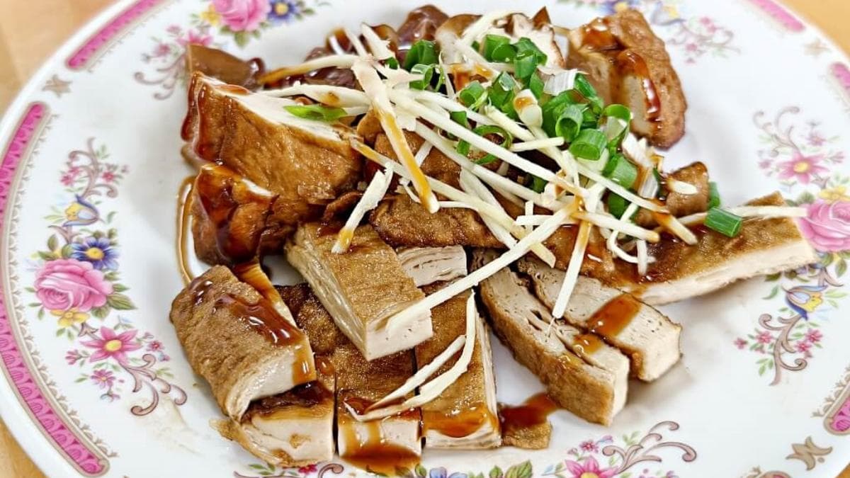 滷味大腸很入味，入口軟嫩。（圖片來源：Darren蘋果樹旅遊玩樂誌）