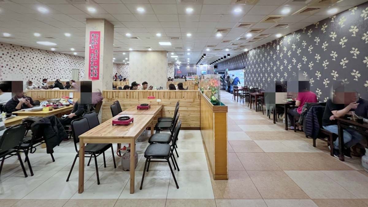 店家用餐區裝潢屬簡約，沒有太多華麗擺設。（圖片來源：Ann •榜哥 •生活事務所）