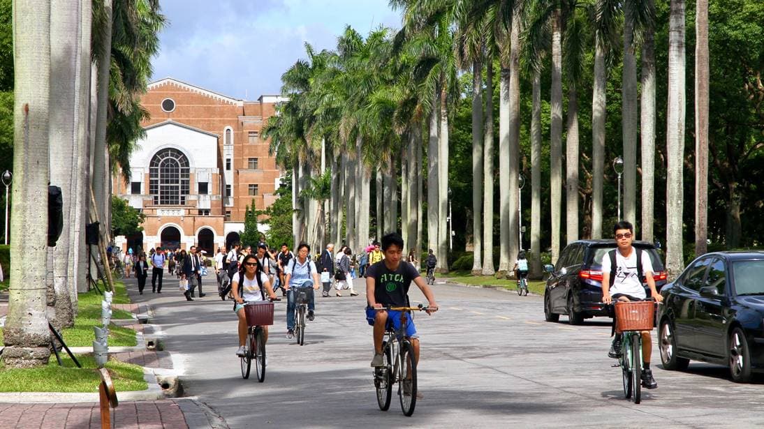 大學想讀「１冷門科系」被長輩反對！過來人曝出路廣，畢業後月薪達5.3萬