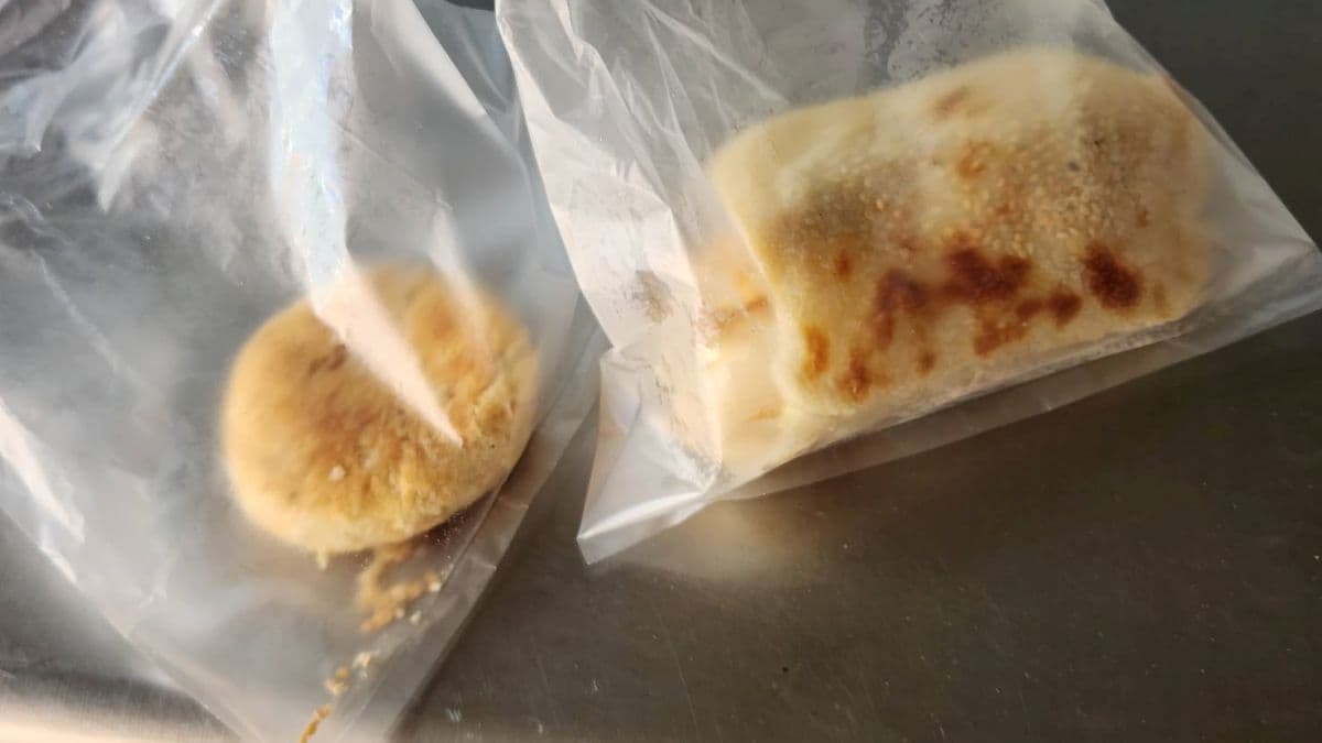 本要買香椿餅已完售要下午兩點才有，只好吃甜酥餅。（圖片來源：美食惠所）