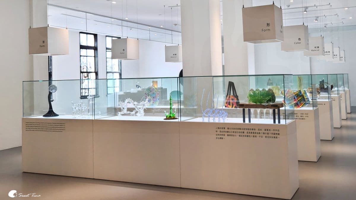 這區展示很多藝術作品，有厲害的技術呈現及美麗的上色。（圖片來源：Sweet Tina 樂在生活分享）