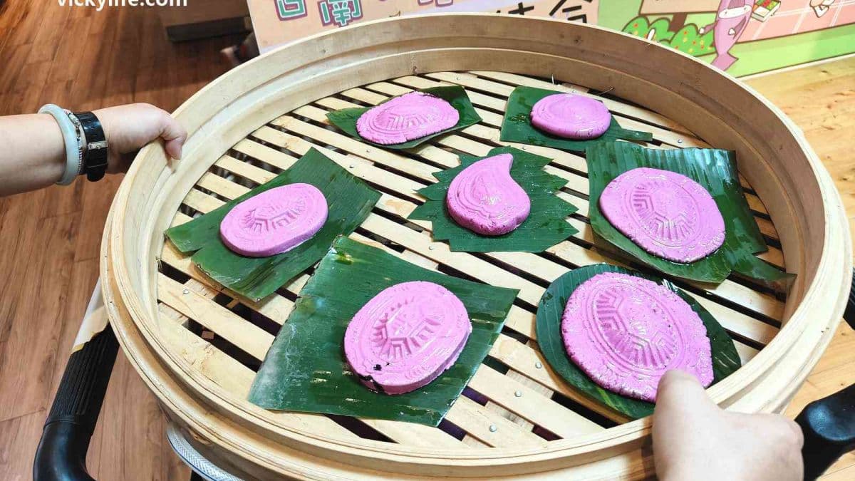 火龍果紅龜粿的DIY活動，有不少款新丁粄可以挑選。（圖片來源：Vicky媽媽的遊樂園）