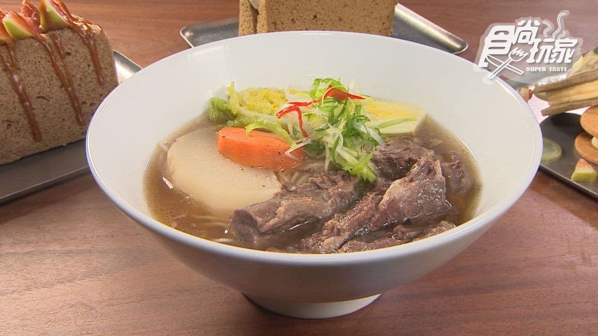 這裡還吃得到清燉牛肉麵，非常特別。