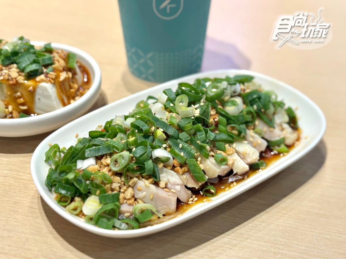 80元起吃爆！4.9星「平價銷魂燃麵」爽嗑巨無霸蟹黃麵，免費柚香小菜無限