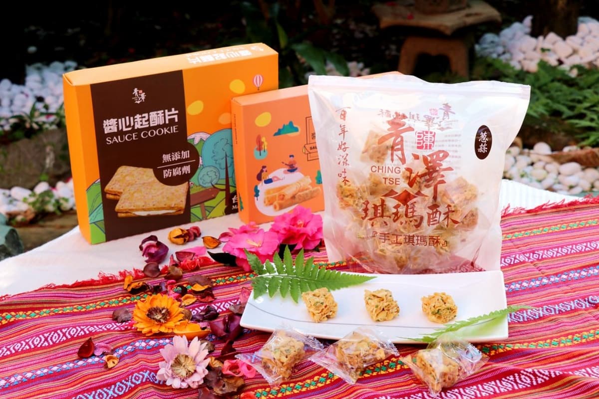 台東伴手禮送什麼?麻糬兩大派系比一比,唰嘴地瓜酥、紅烏龍禮盒也要買 台東伴手禮送什麼?麻糬兩大派系比一比,唰嘴地瓜酥、紅烏龍禮盒也要買