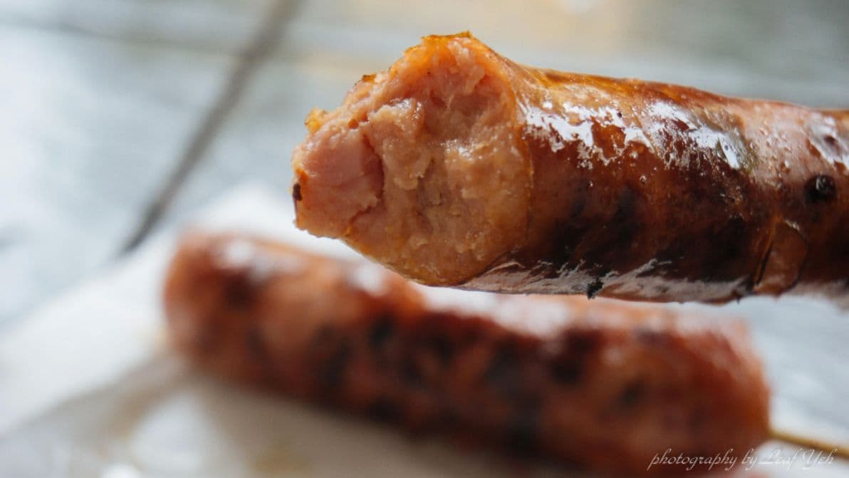 除了肉瘦之外，絞肉也絞得偏粗，因此相當有嚼勁。（圖片來源：葉影瓶像）