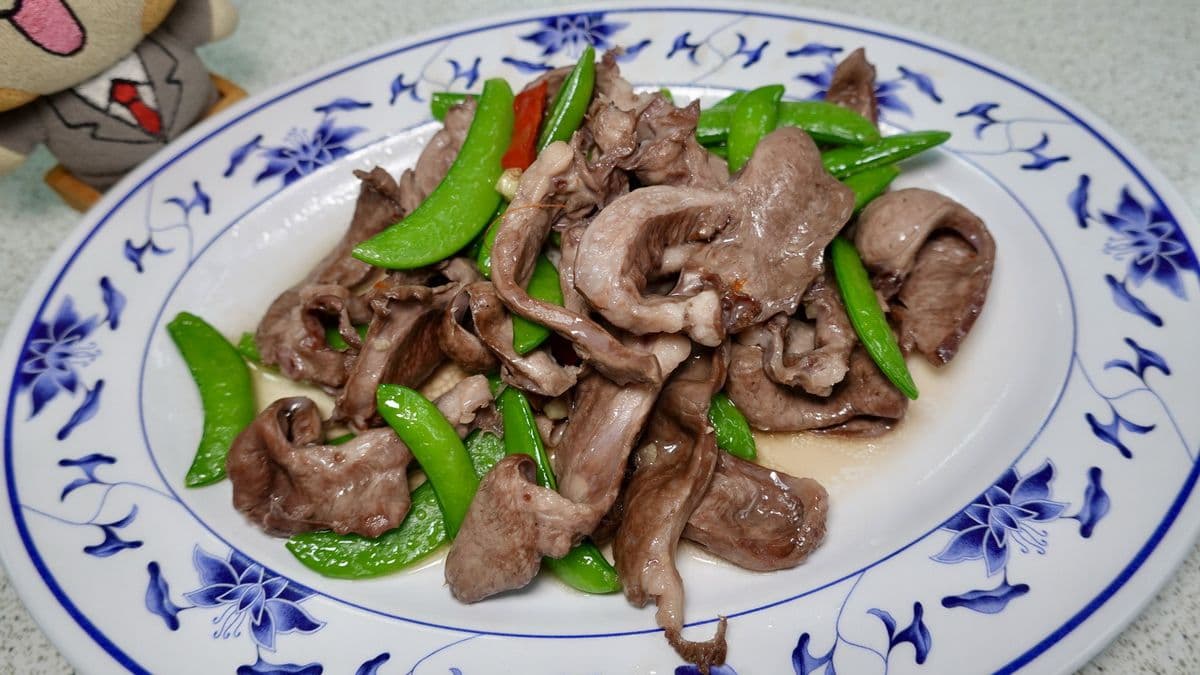 「炒豬心」不定時供應，入口非常鮮脆。（圖片來源：貓大爺）