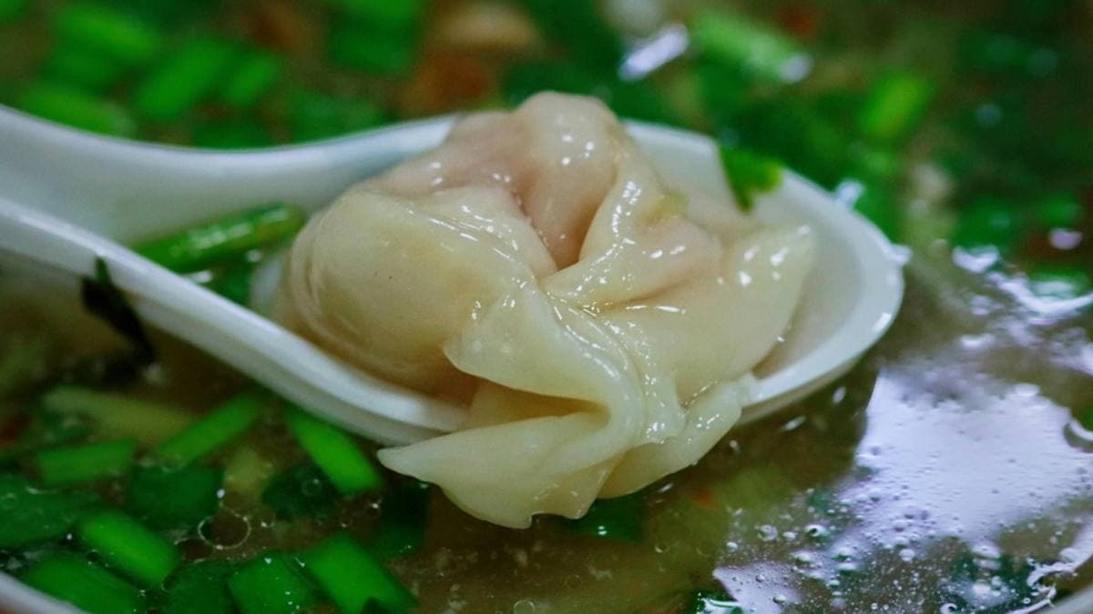 餛飩湯的鮮肉餛飩也很棒，完全不輸苗栗市區的名店。（圖片來源：Ann• 榜哥• 生活事務所）
