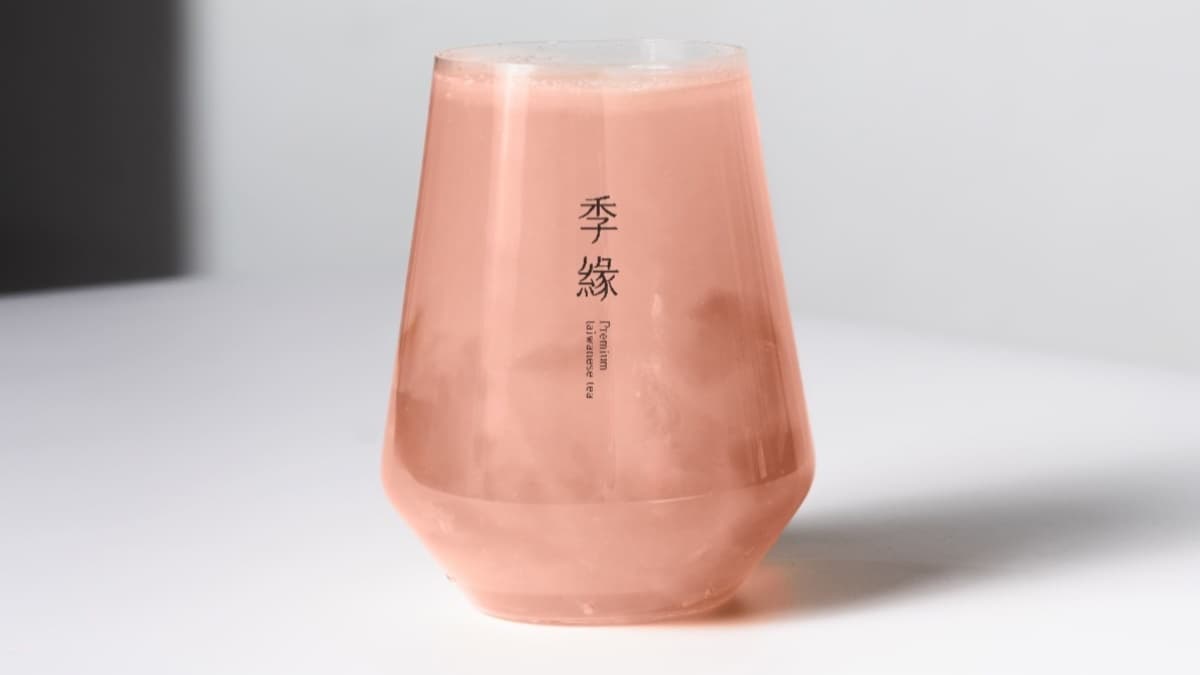 季緣人氣必喝Top８！2026季緣菜單＋推薦品項，水蜜桃青烏龍、蓮霧新品必點