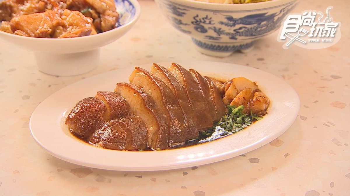 瘦肉也吃得到滷汁和油脂，吃起來很過癮。