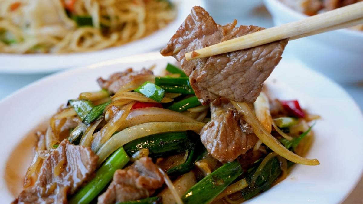 蔥爆牛肉炒得很香很夠味，吃起來很下飯。（圖片來源：瑋瑋美食萬歲）