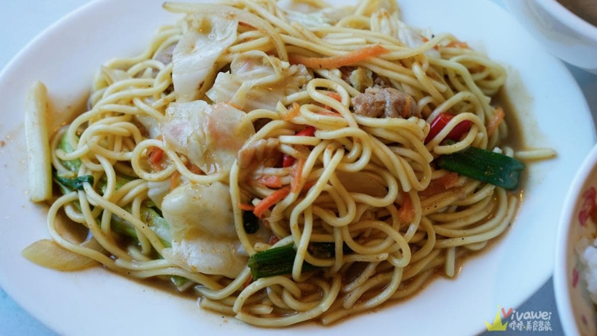 牛肉炒麵偏北部口味，較沒有帶甜味。（圖片來源：瑋瑋美食萬歲）