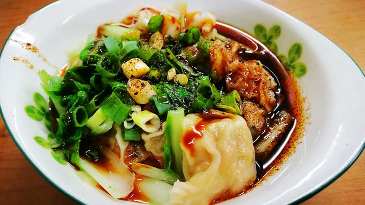 紅油抄手也是店內人氣品項。（圖片來源：DARREN蘋果樹旅遊玩樂誌）
