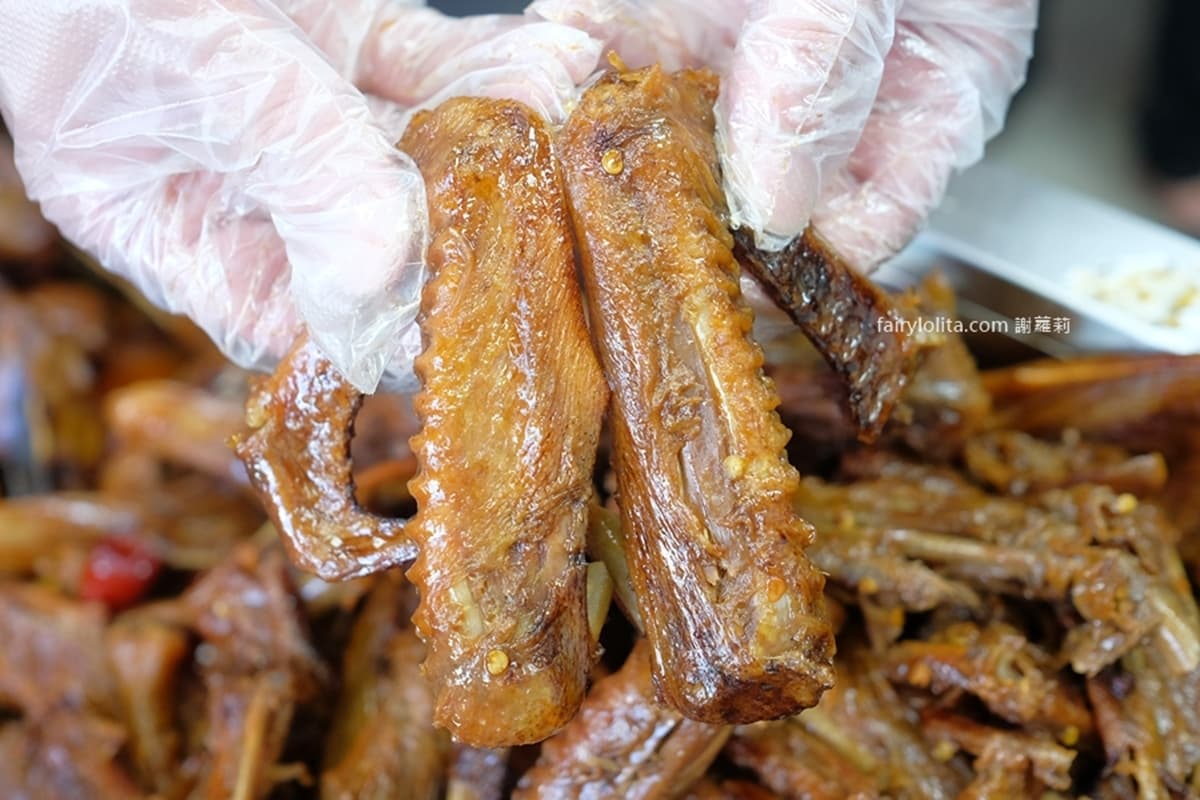 【賞燈美食祭】「最強滷味連鎖」現折55元起！脆腸、鴨翅淋秘製醬料超唰嘴