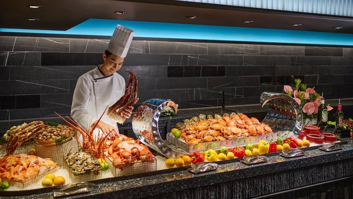 「島語自助餐廳」在台北、高雄、桃園都有分店。（圖片來源：漢來美食）