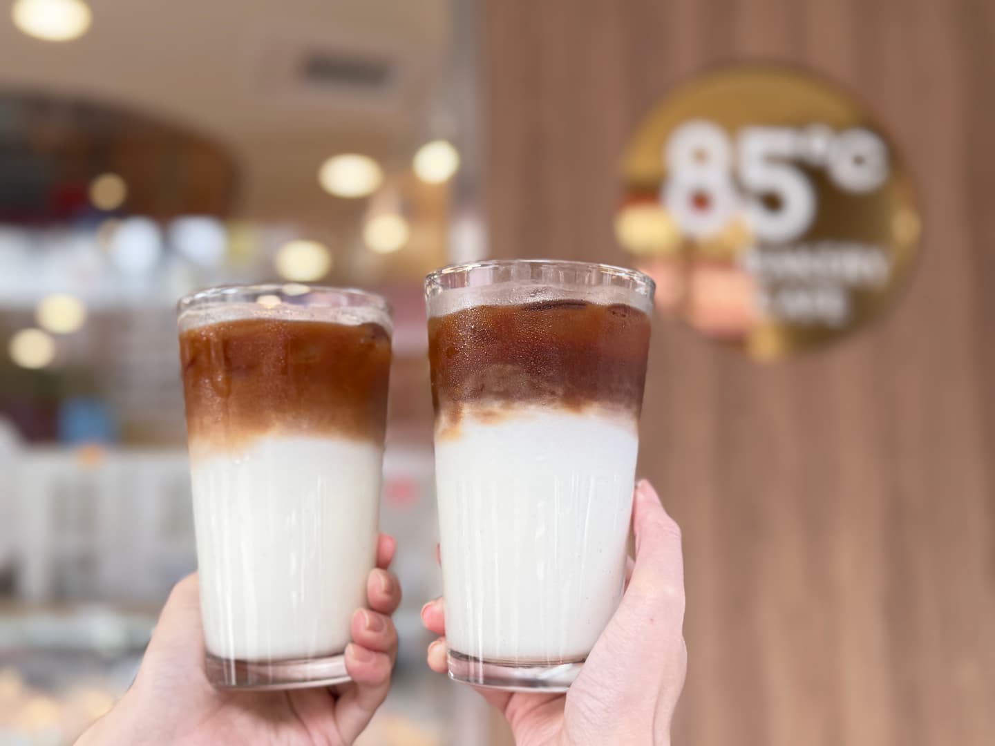 星巴克買一送一、7-11買８送８！228連假「超商＋咖啡」優惠，85度C只要30元