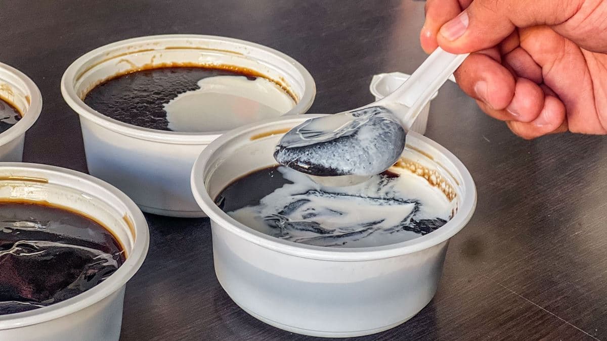 入口即化跟那股清雅的仙草香完全是把仙草引領到了一個全新境界。（圖片來源：大手牽小手。玩樂趣）