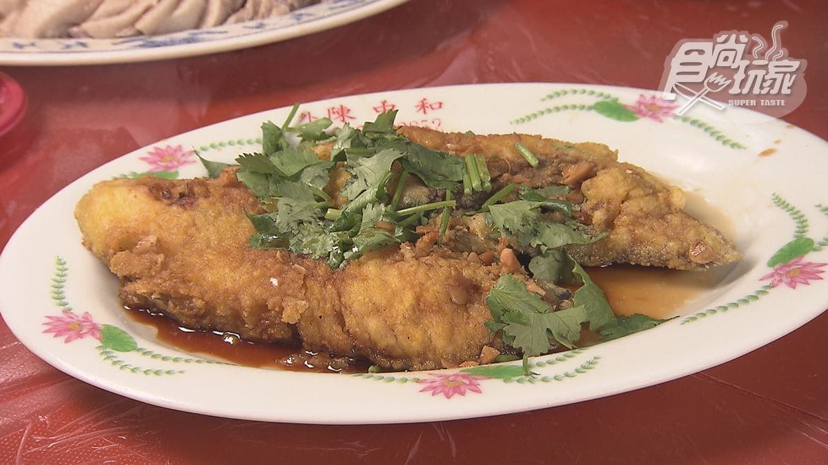 店家除了新鮮鵝肉外，也有許多家常菜和下酒菜可點。