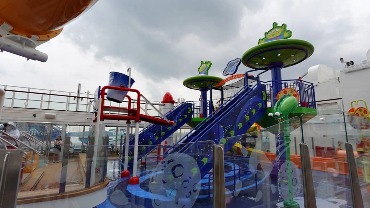 「海上迪士尼遊樂園」來了!7大主題區+優惠搶看,必衝9公尺雲霄飛車 「海上迪士尼遊樂園」來了!7大主題區+優惠搶看,必衝9公尺雲霄飛車
