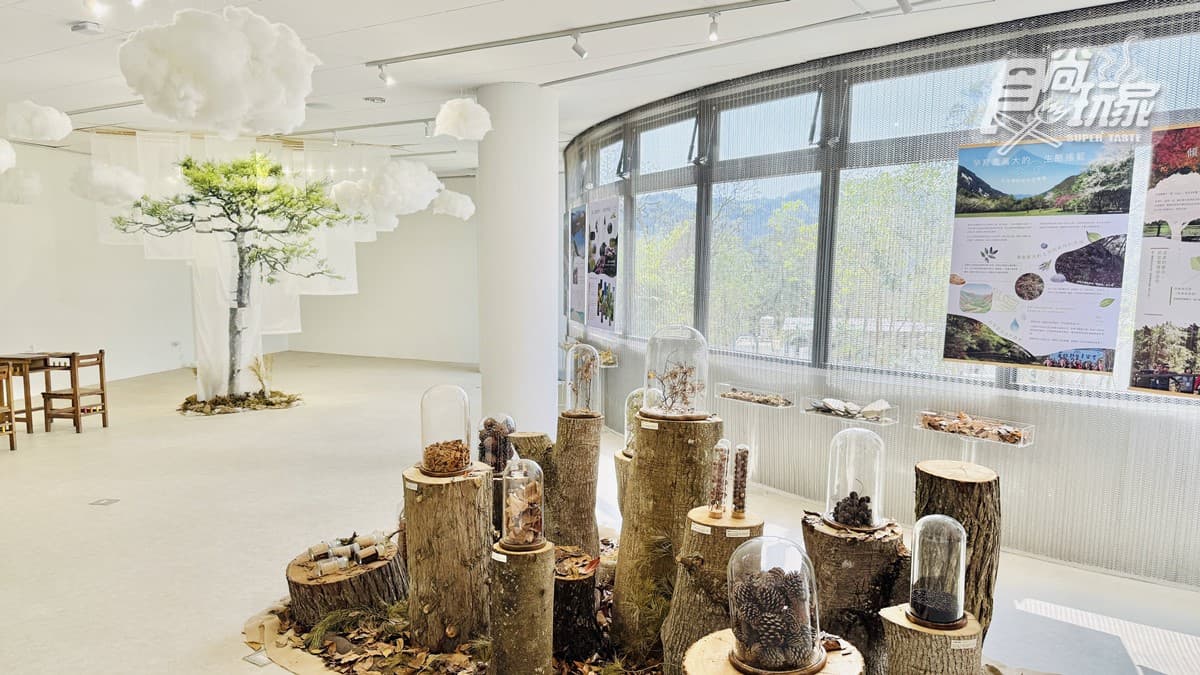 「療癒&SOMETHING」是展覽空間，同時也有多種紀念品可挑選。
