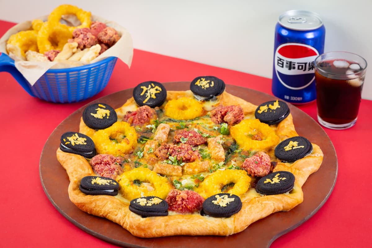 必勝客超狂「OREO鹹酥雞比薩」回歸！披薩買１送５，漢堡王「犇牛堡」升級