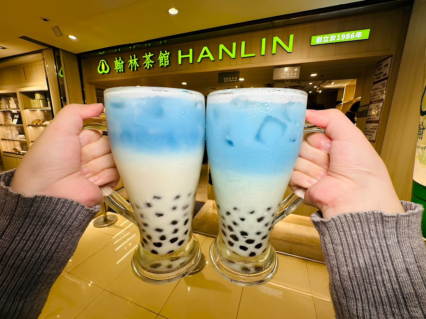 看TWICE演唱會免費喝！翰林「星光藍珍珠奶茶」＋９款應援杯，領取時間、地點