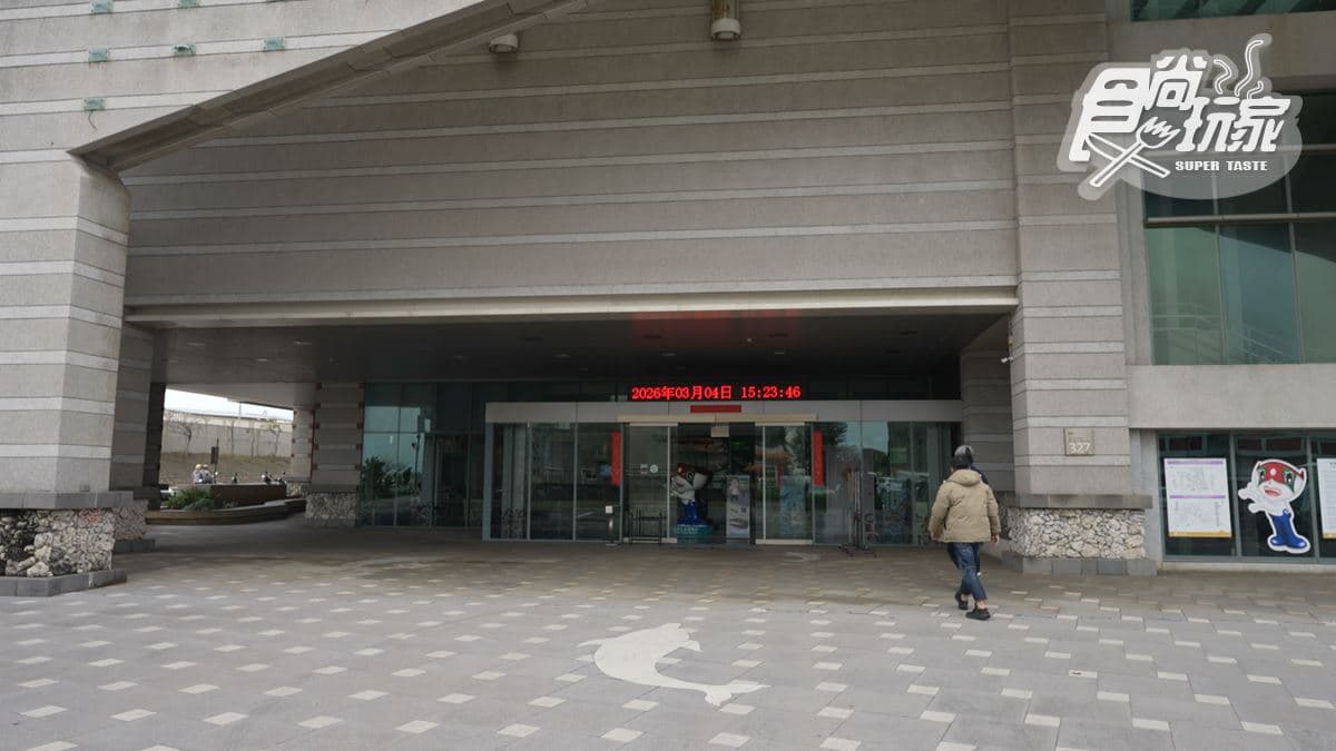「澎湖生活博物館」位於澎湖縣馬公市。