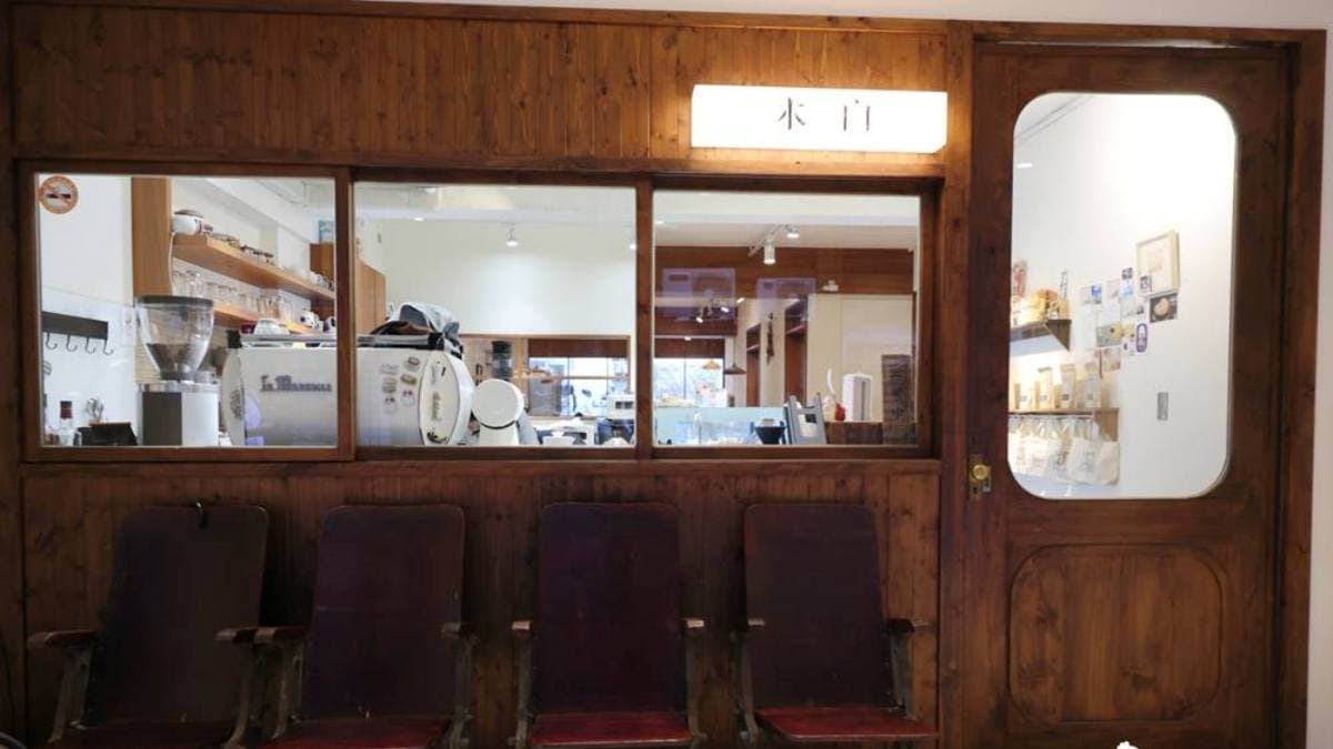 「木白甜點咖啡店」是善導寺附近的人氣甜點店。（圖片來源：沙拉飯團）