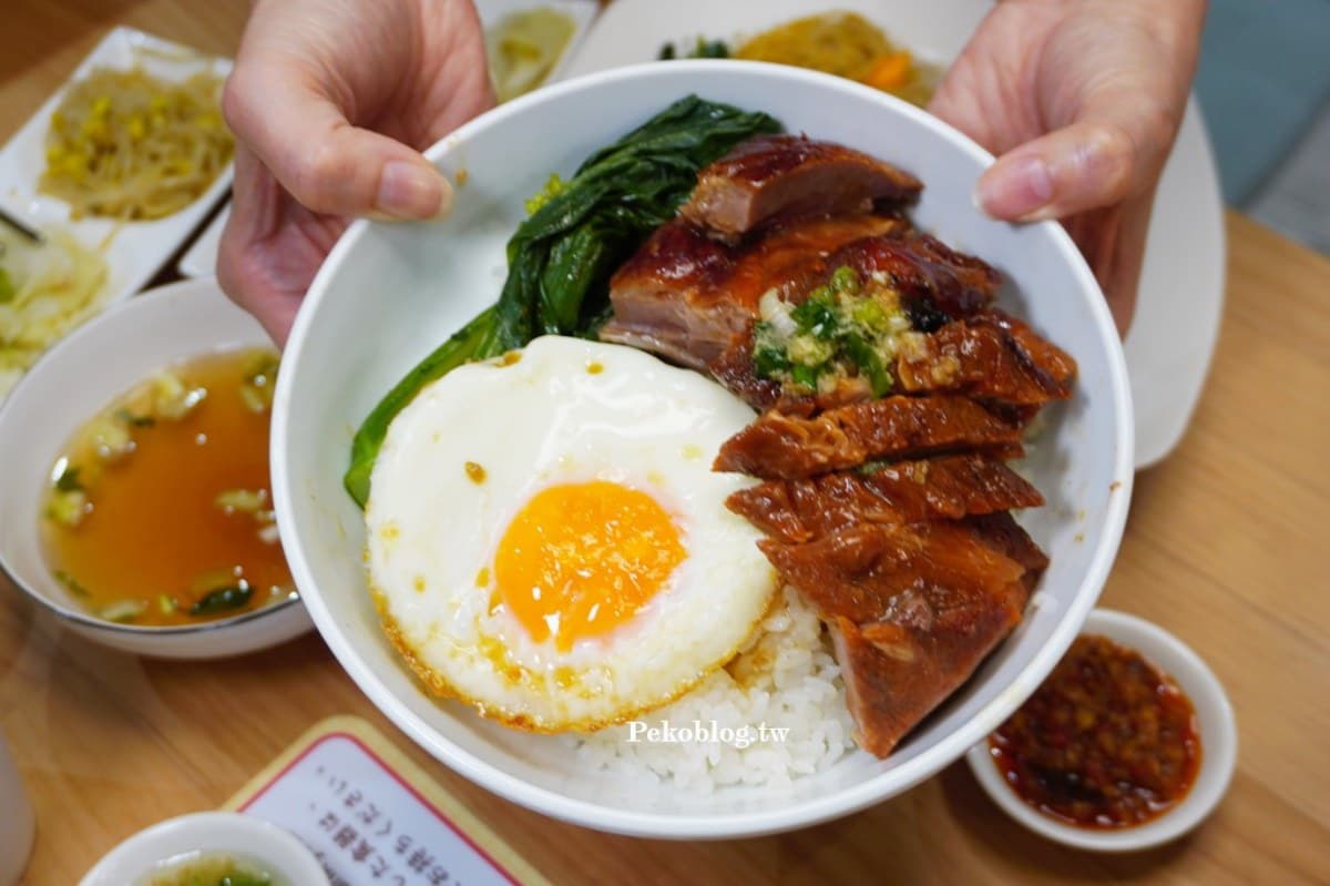 「鏞記名廚港式燒臘」松山機場吃得到！2026最新候機美食地圖、貴賓室食記公開