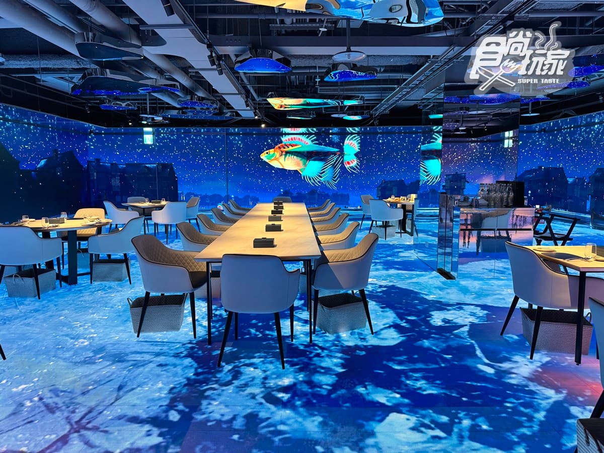 全台第１間「360度沉浸式餐廳」！176元起爽吃炭烤牛排，壽星免費送蛋糕