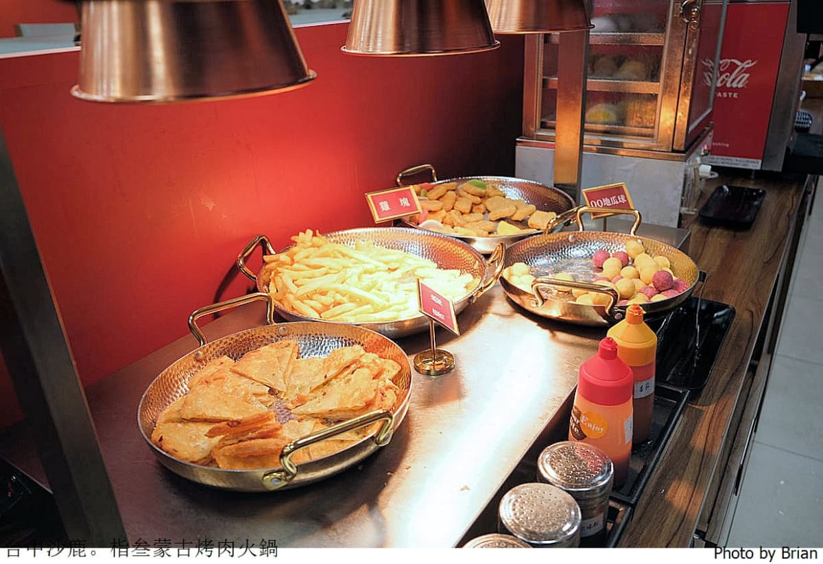 319元蒙古烤肉吃到飽！熟食、炸物無限夾，49元還有火鍋＋蔬菜自助吧