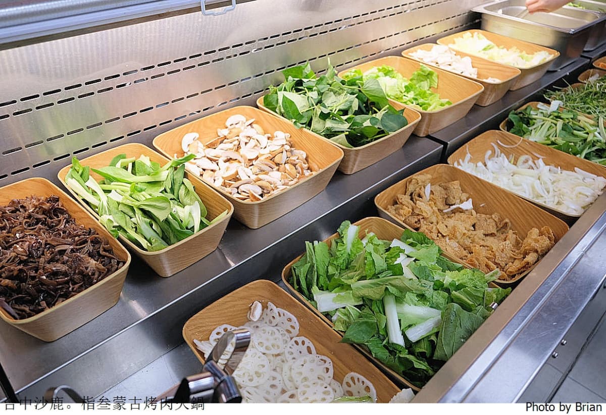 319元蒙古烤肉吃到飽！熟食、炸物無限夾，49元還有火鍋＋蔬菜自助吧
