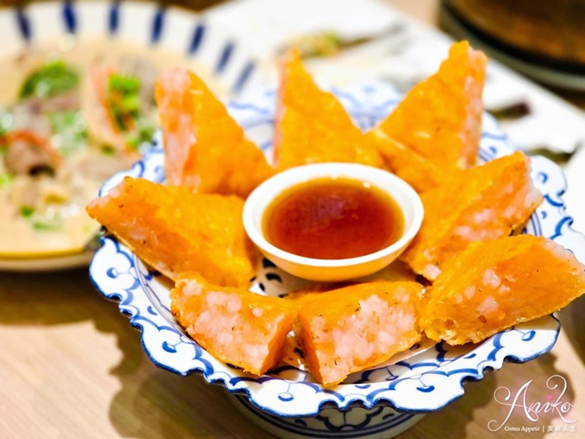 信義區最狂「泰式吃到飽」！40款海鮮熱炒、咖哩、甜點暢吃，899元無限嗑