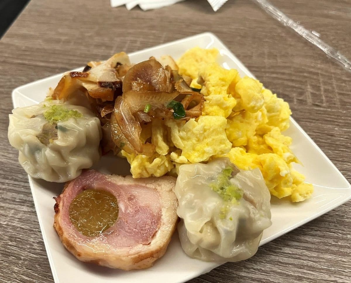 高雄機場隱藏版服務!2小時免費自助吧吃到飽,入場資格、餐點菜色一次看 高雄機場隱藏版服務!2小時免費自助吧吃到飽,入場資格、餐點菜色一次看