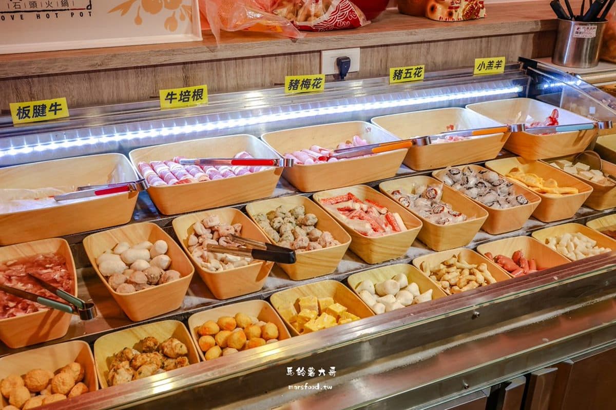 399元火鍋＋自助吧吃到飽！肉品海鮮無限暢吃，滷肉飯、奶黃包、甜點無限夾