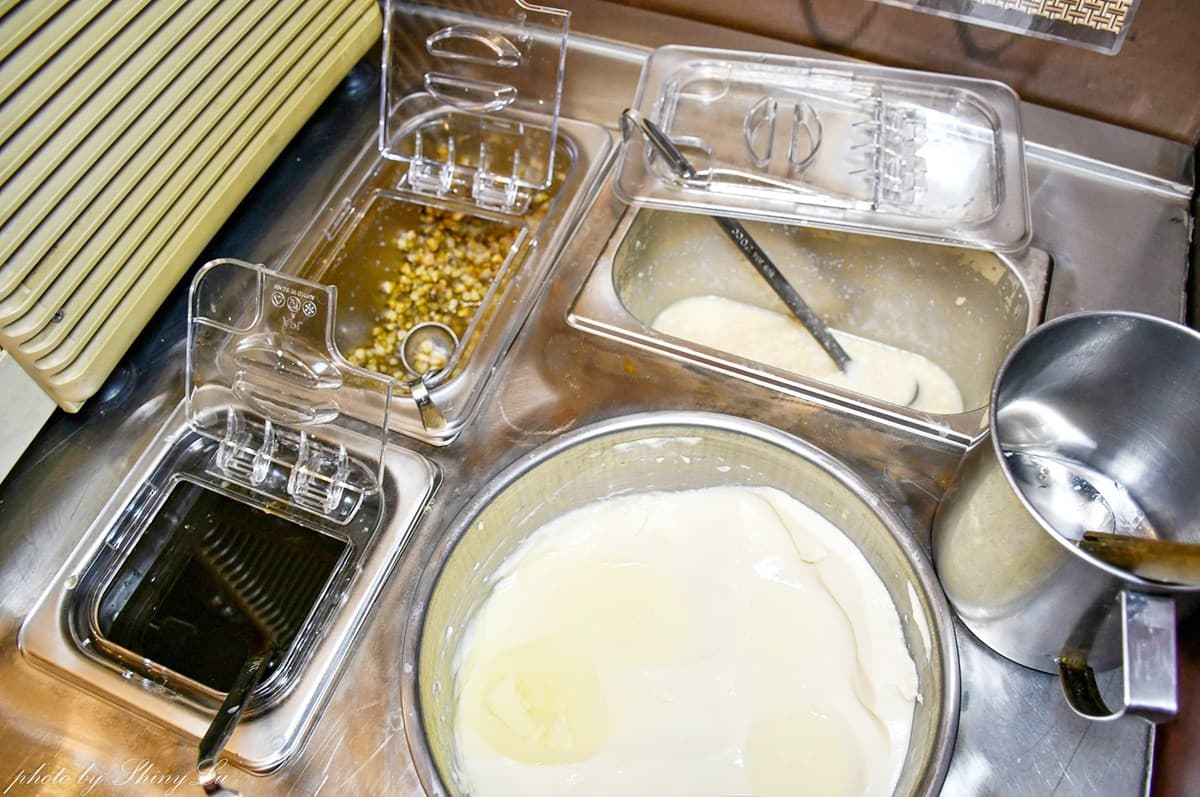 190元起吃到飽！超狂「爆量雞湯麵」豆花、霜淇淋、飲料無限續，必嗑香菜粥