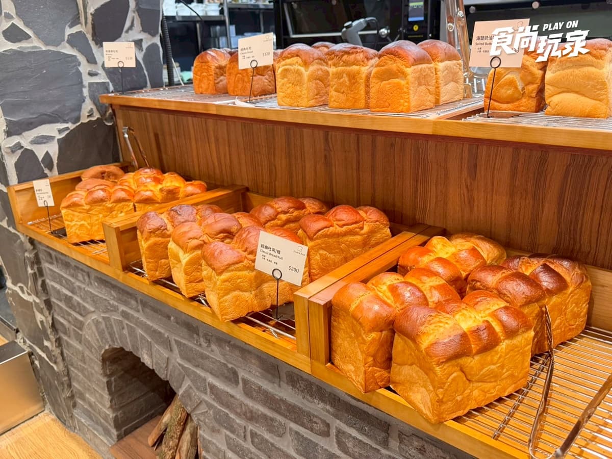 韓國排隊吐司「Standard Bread」首登台！每30分鐘現烤出爐，必買品項、訂位資訊