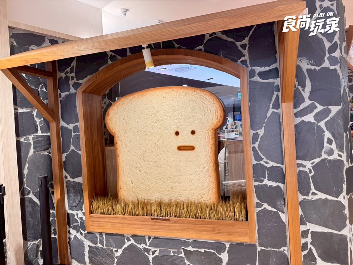 韓國排隊吐司「Standard Bread」首登台！每30分鐘現烤出爐，必買品項、訂位資訊