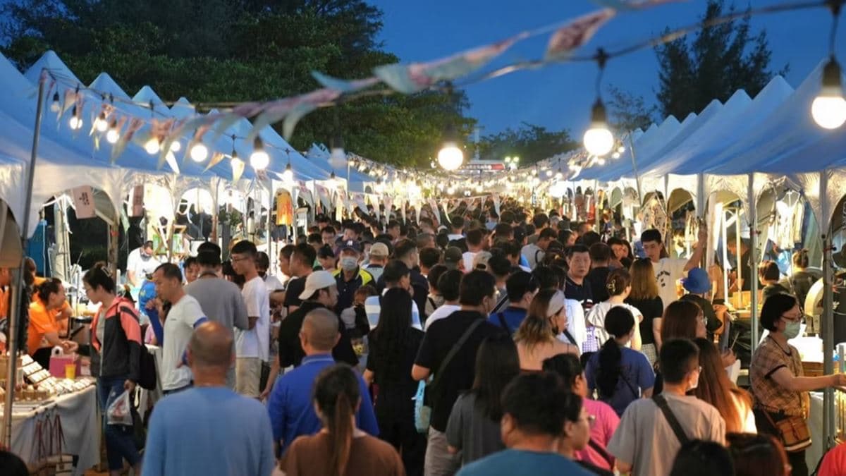 市集結合東港漁業文化與觀光特色。（圖片來源：屏東縣政府）