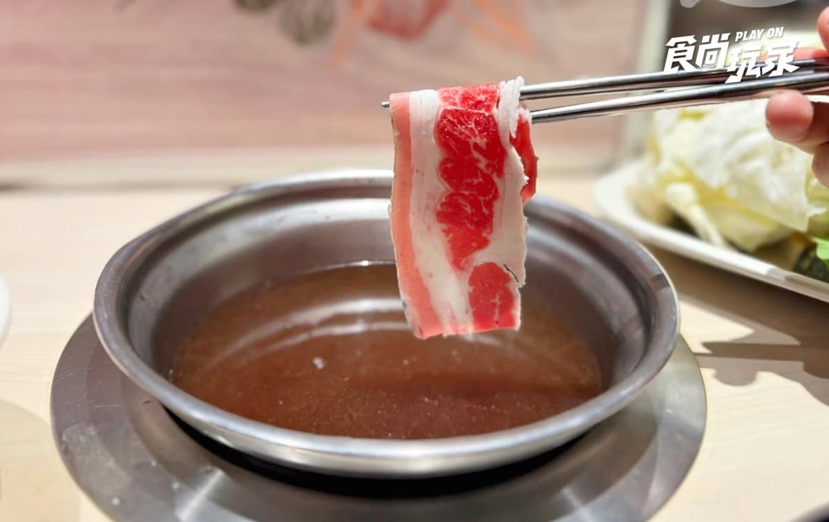 「錢都Ｘ旺萊山」首推鳳梨鍋！379元自助吧、冰沙甜點吃到飽，肉品買一送一